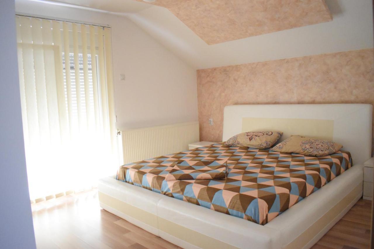 Apartments Holiday Vranje Zewnętrze zdjęcie