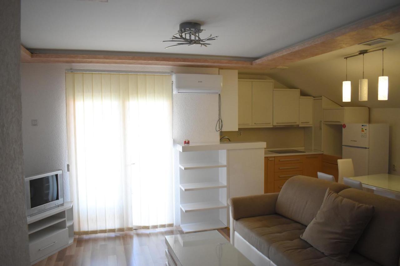 Apartments Holiday Vranje Zewnętrze zdjęcie