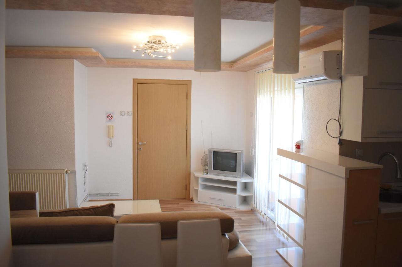 Apartments Holiday Vranje Zewnętrze zdjęcie
