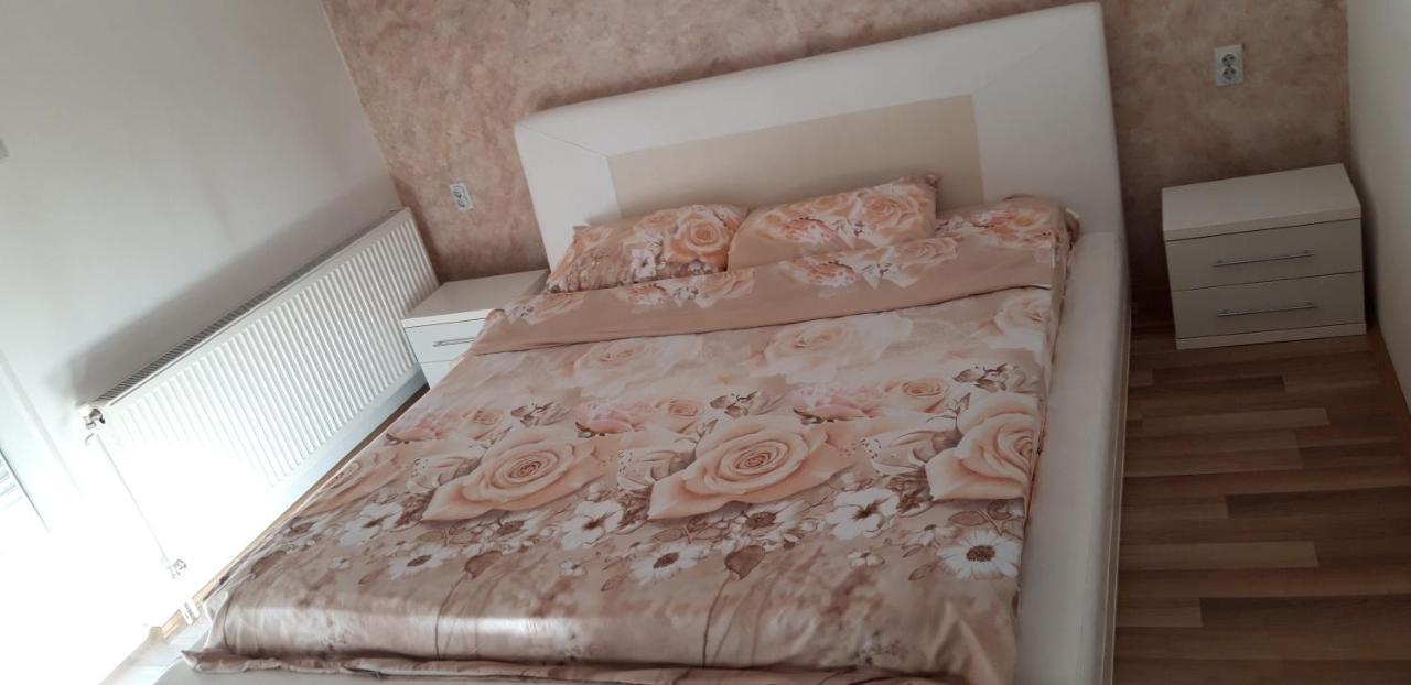 Apartments Holiday Vranje Zewnętrze zdjęcie
