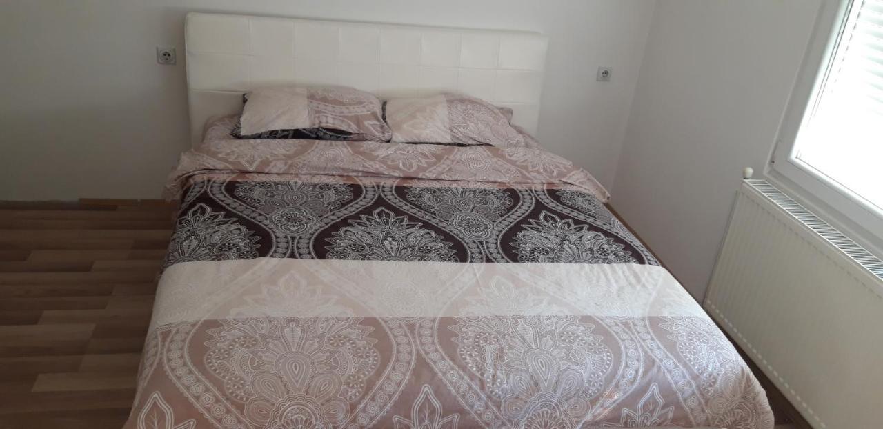 Apartments Holiday Vranje Zewnętrze zdjęcie